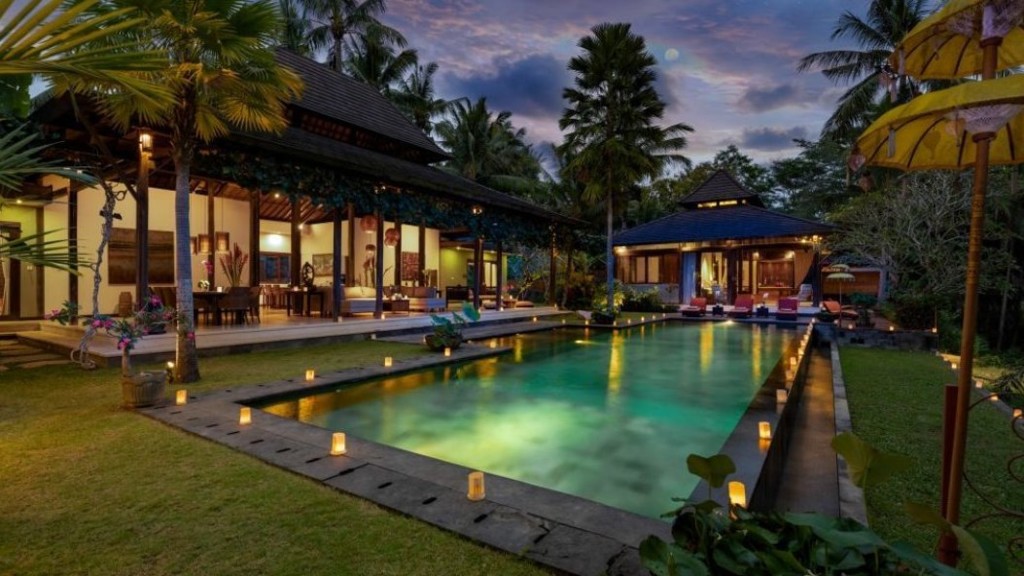 Villa Crystal Castle Ubud 7 bedrooms Handpicked by our team