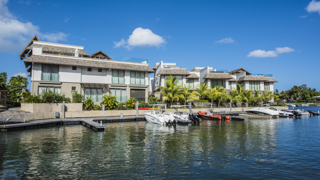 West Coast Marina Premium Apartment