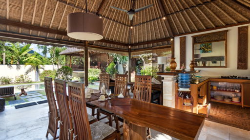 Casa Martina Dining area