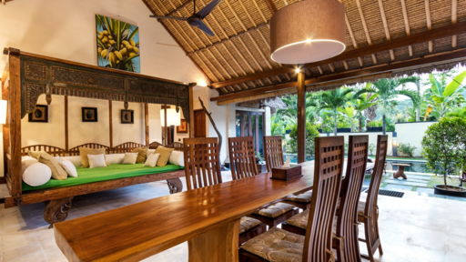 Casa Martina Dining area