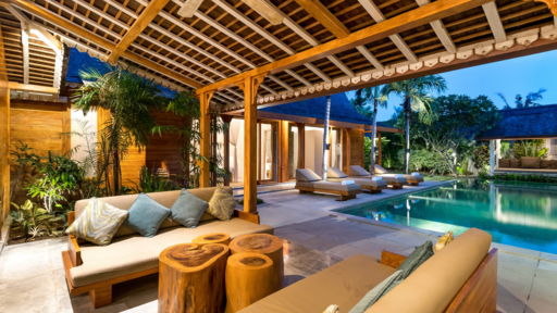 Little Mannao Salon 1