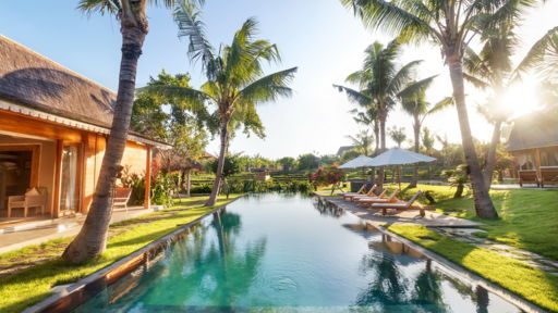 Mannao Estate Swimming pool 2