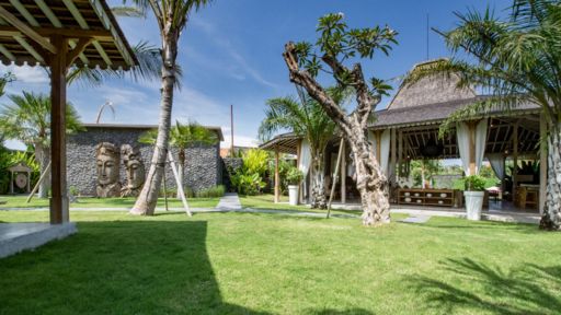 Mannao Estate Garden