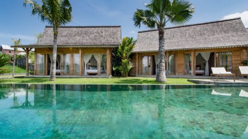 Mannao Estate Swimming pool 1