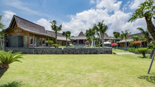 Mannao Estate Garden