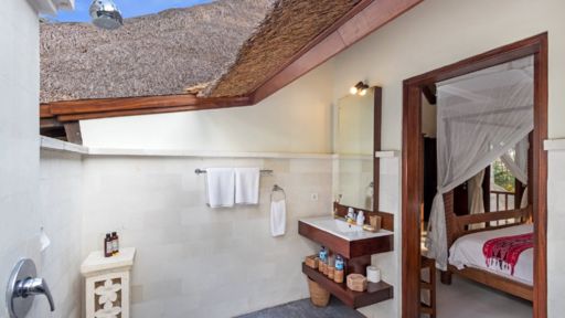 Villa Gils Bedroom 1