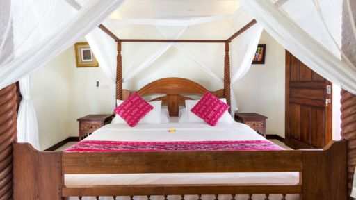 Villa Gils Bedroom 1