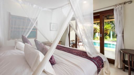 Villa Gils Candidasa 4 Chambres Avis De Voyageurs Réductions Villa Gils Candidasa 4 Chambres, Villa Clare King Poster Bed