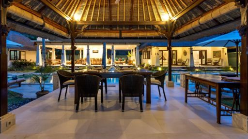 Villa Gils Salle à manger