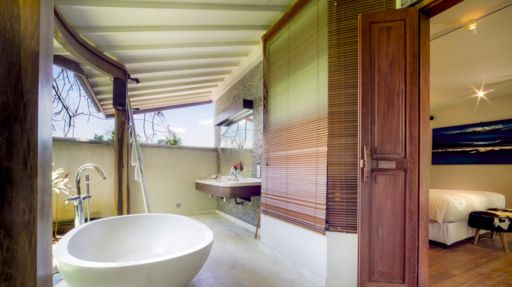 Villa Kayu Merah Bedroom 2