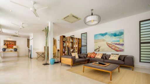 Villa Khajuraho Salon