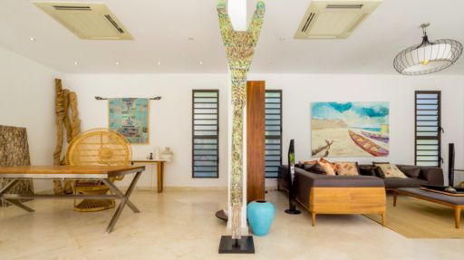 Villa Khajuraho Salon