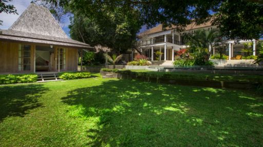 Villa Khajuraho Bedroom 1