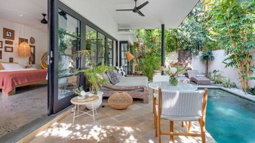 Villa Lora Swimming pool