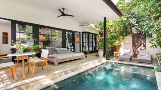 Villa Lora Swimming pool