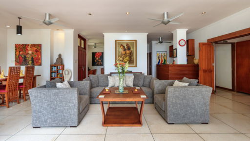 Villa Pantai Candidasa Salon