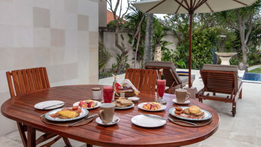 Villa Pantai Candidasa Salle à manger 2