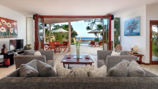 Villa Pantai Candidasa Salon